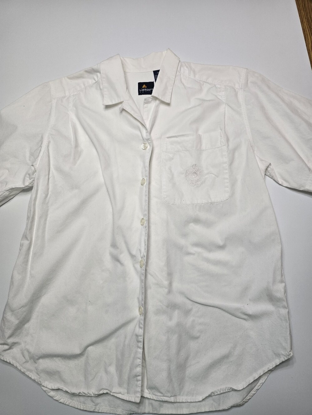 Lizsport Petite White Short-Sleeve Button-Up Shirt Size Small